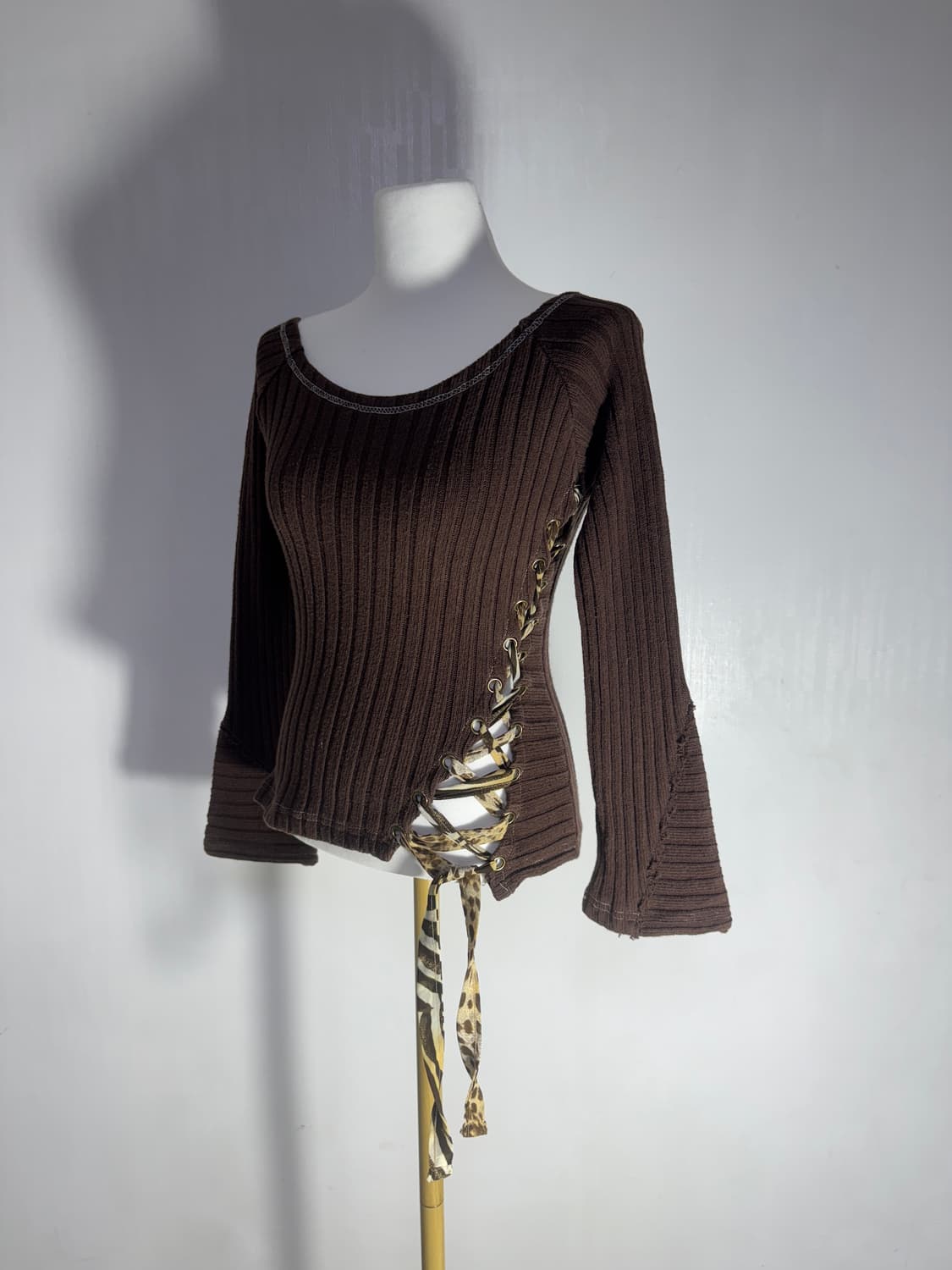 빈티지 레오파드 스트랩 오프숄더 니트 탑 y2k 아방가르드 오즈온 상품이미지1