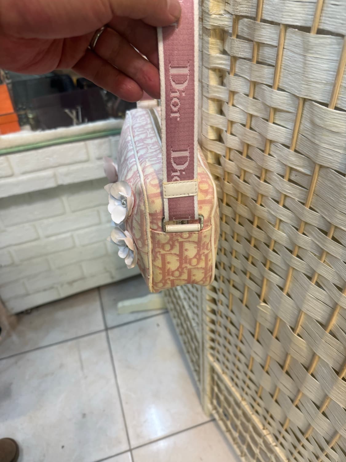 정품 디올 오빌리크 트로터 걸리 크로스백 팝니다 상품이미지3