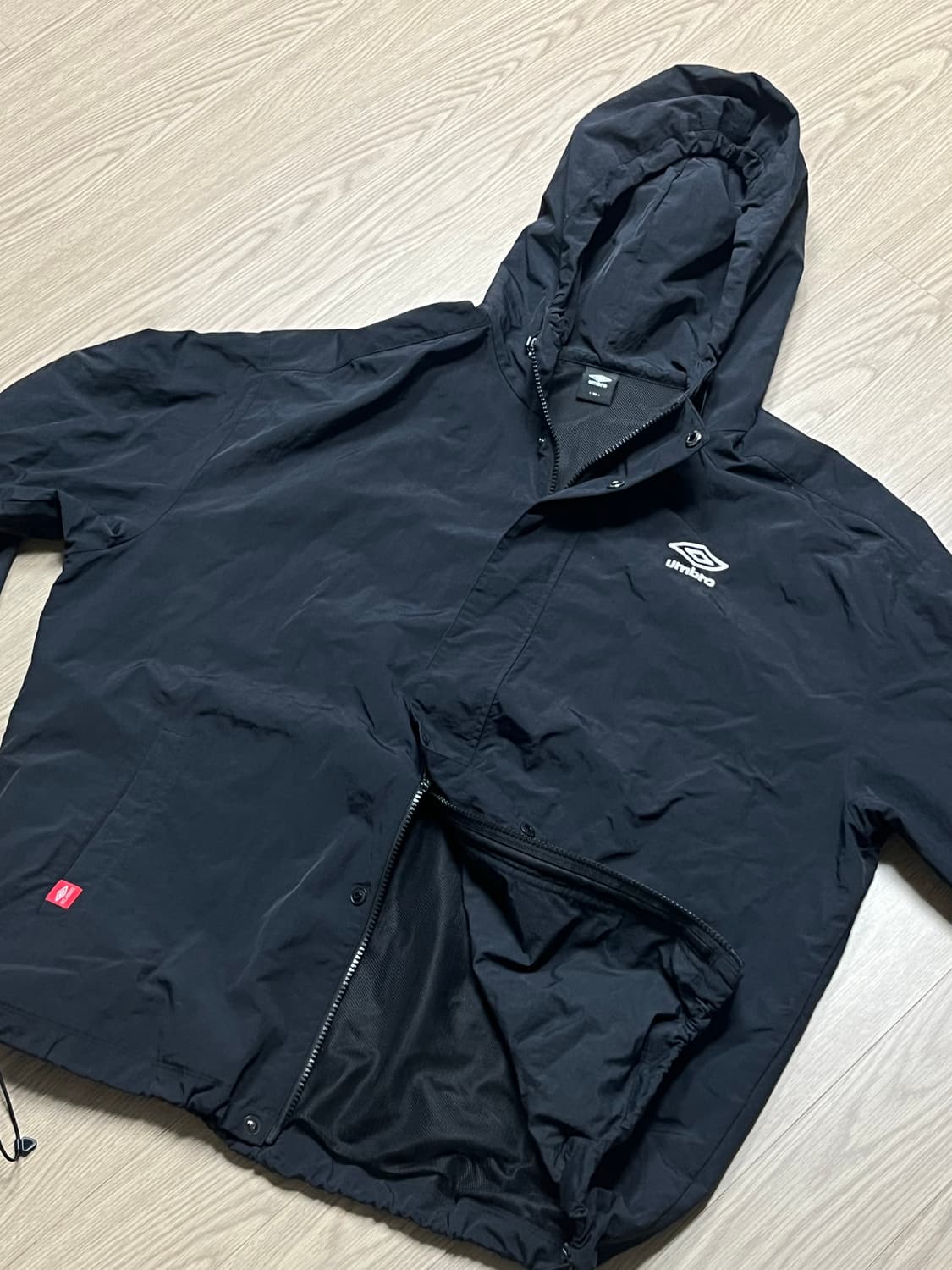 엄브로 투웨이 바람막이 상품이미지5