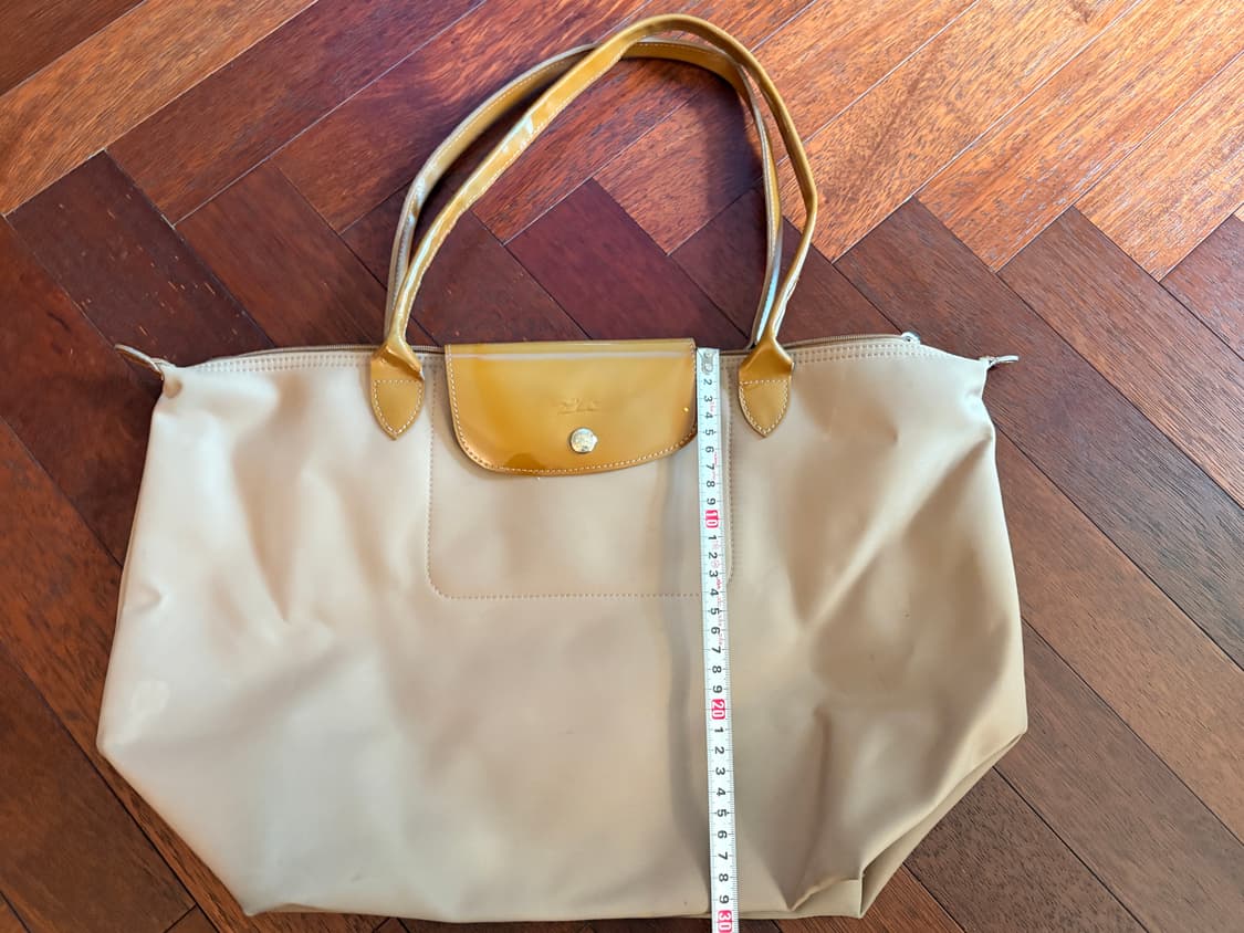 Longchamp 롱샴 베이지 에나멜 숄더백 상품이미지2
