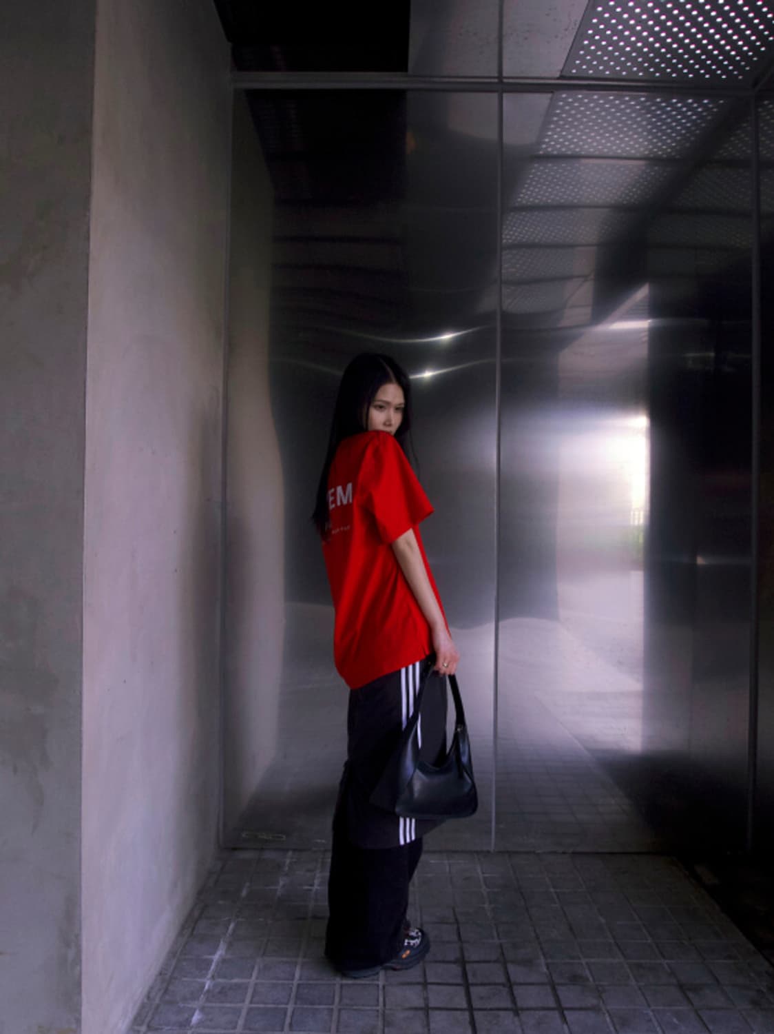 한섬 시스템 SYSTEM 레터링 반팔티 원단 좋음 오버핏 남녀공용 상품이미지2