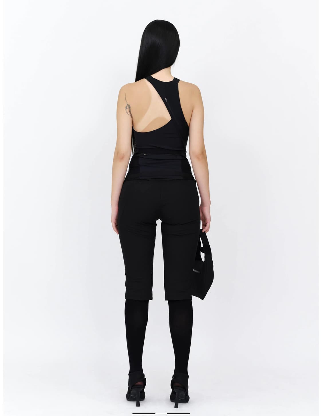 Hyeinseo 혜인서Sleeveless Track Top 블랙 사이즈2 상품이미지3