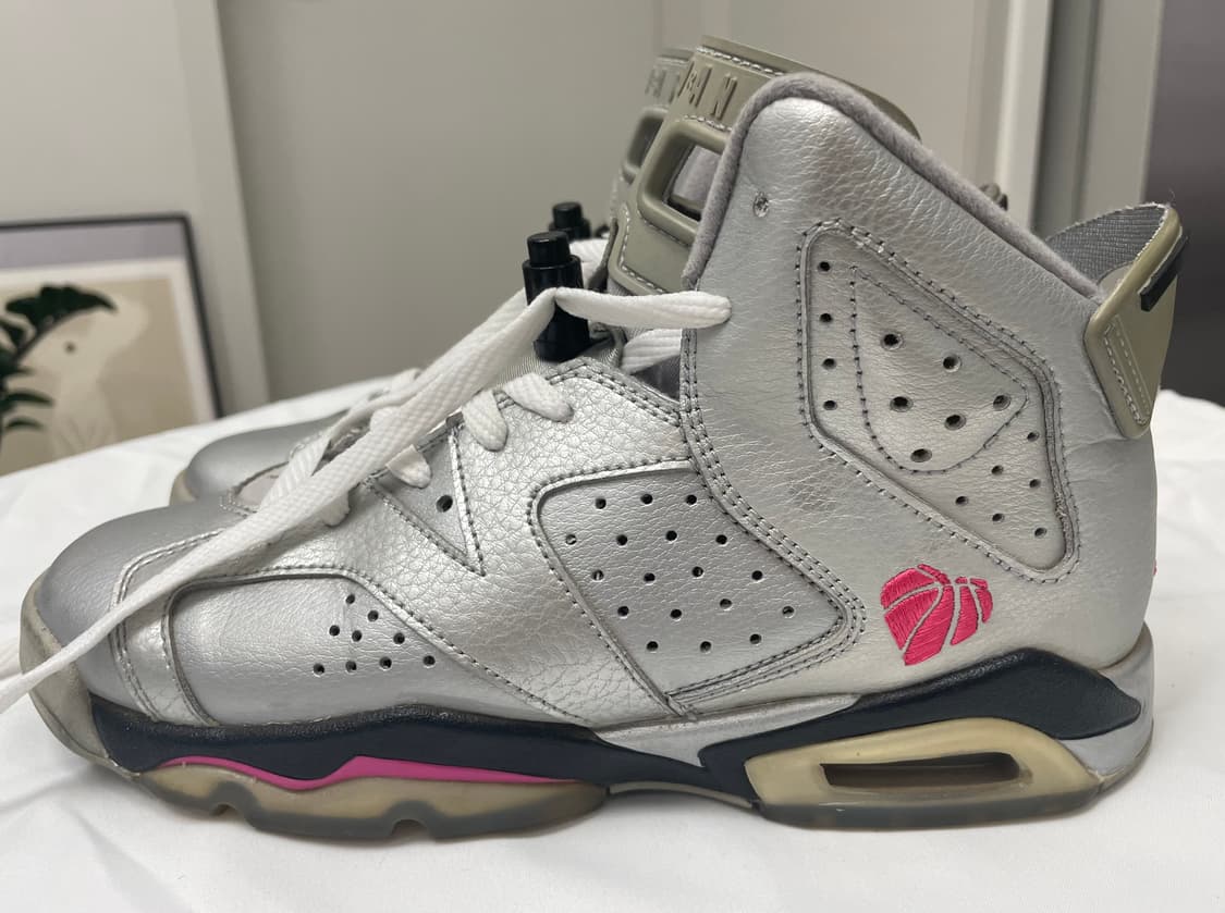 나이키 에어조던 발렌타인데이 한정판 상품이미지3