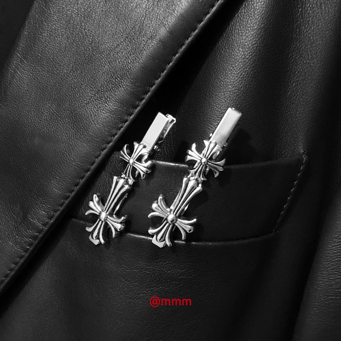 (Unisex) 크로스 장식 브로치 상품이미지1