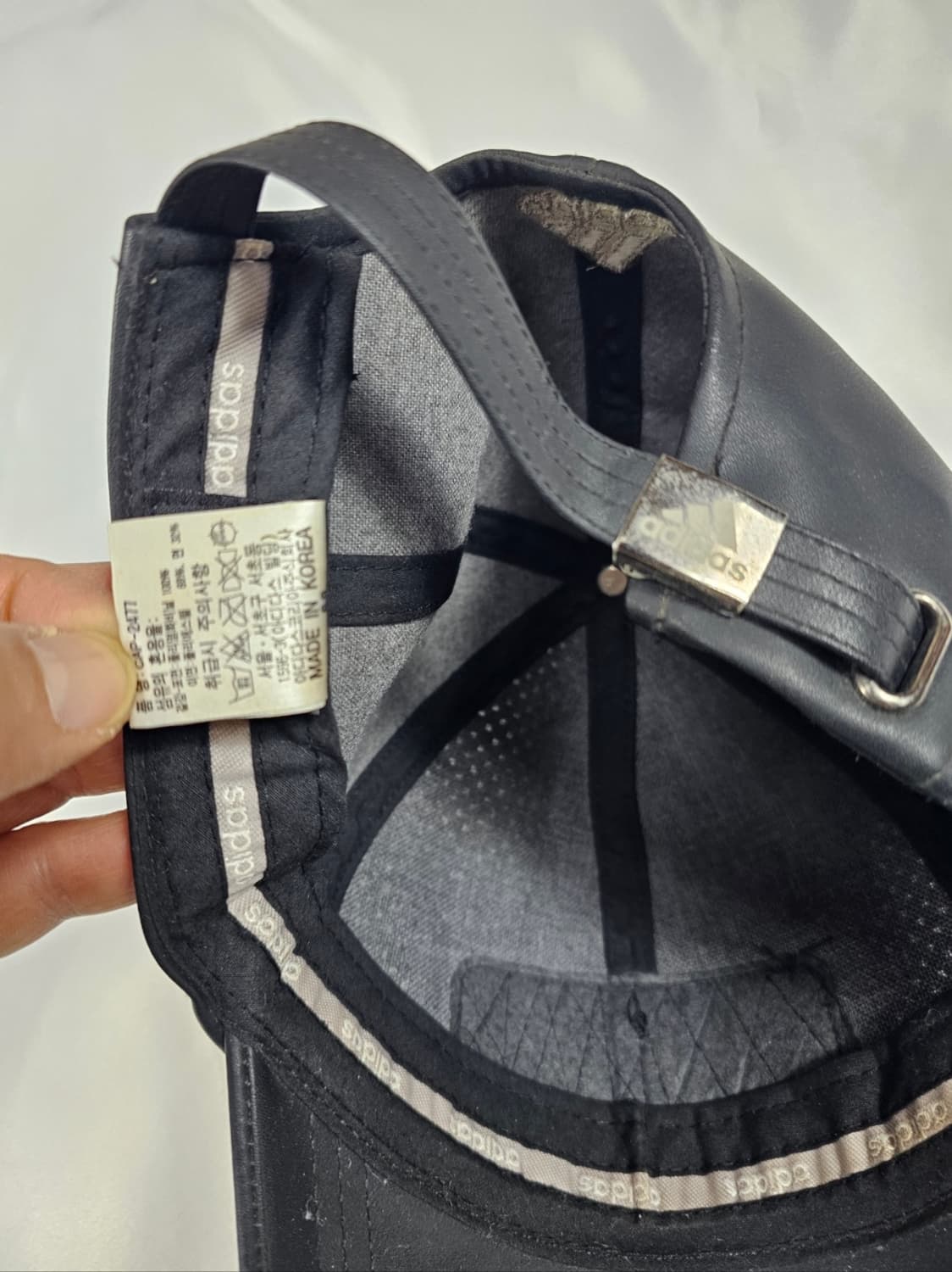 아디다스비건레더볼캡 상품이미지7