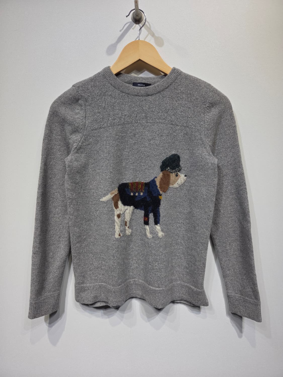 HAZZYS 헤지스 시그니처 강아지 자수 울 캐시미어 니트 상품이미지2