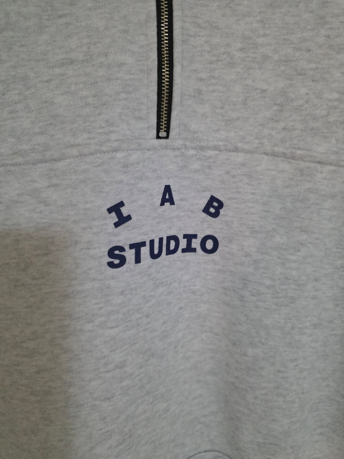 아이앱스튜디오 그레이 하프집업 xl 상품이미지2