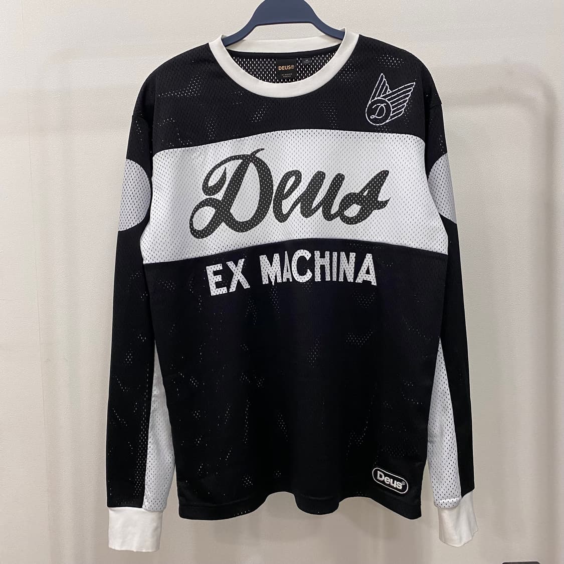 데우스 엑스 마키나 세이버 모토 져지 상품이미지1