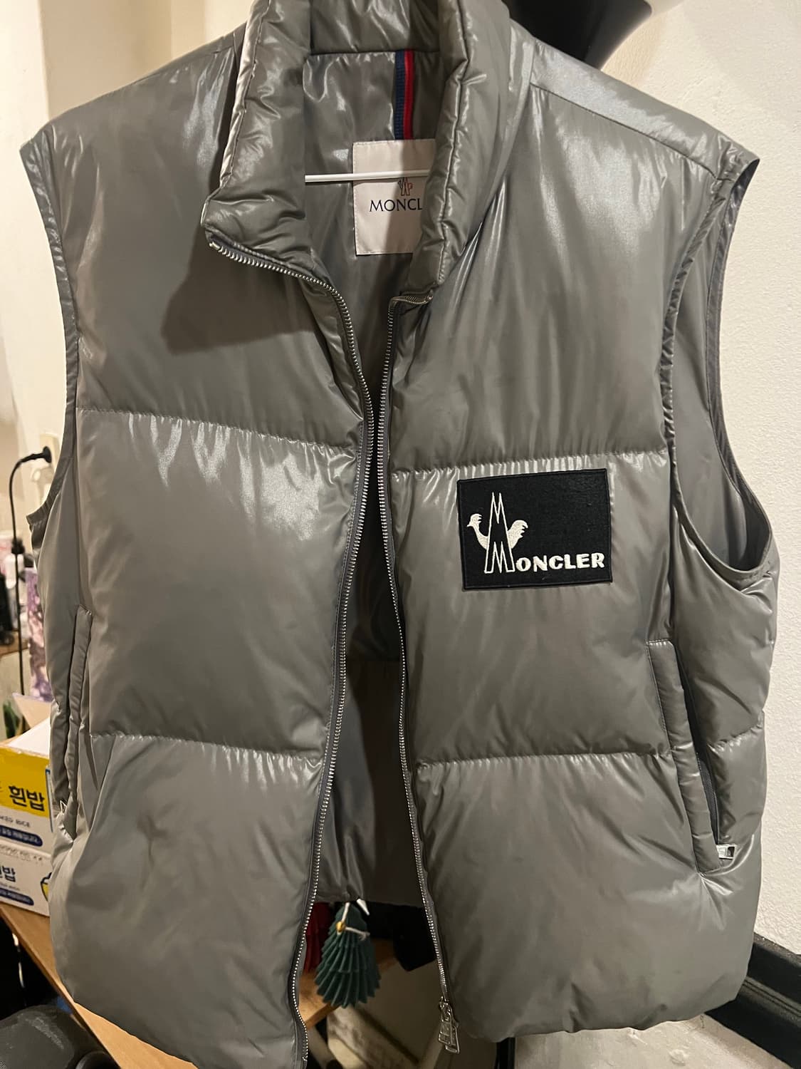 몽클레어 뱅커티브 패딩조끼 상품이미지1