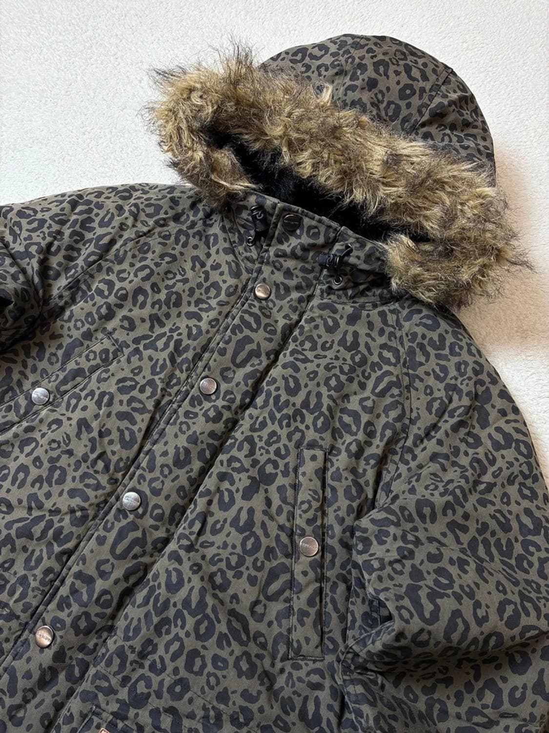 칼하트 앵커리지 레오파드 파카 PN7853 상품이미지2