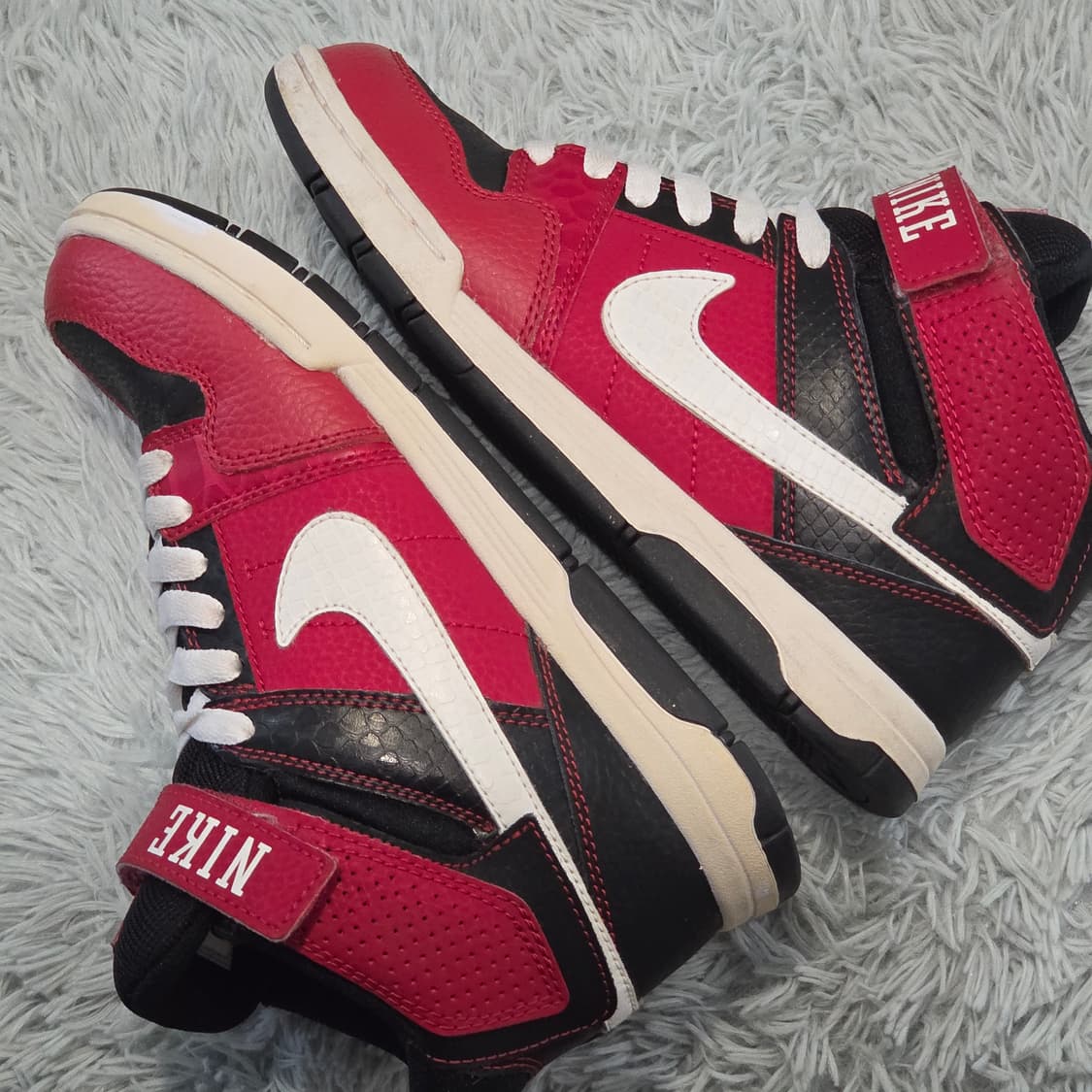 1q-20:나이키 코트 트랜즈션 미드 키즈 레드 블랙 (230mm) 상품이미지7