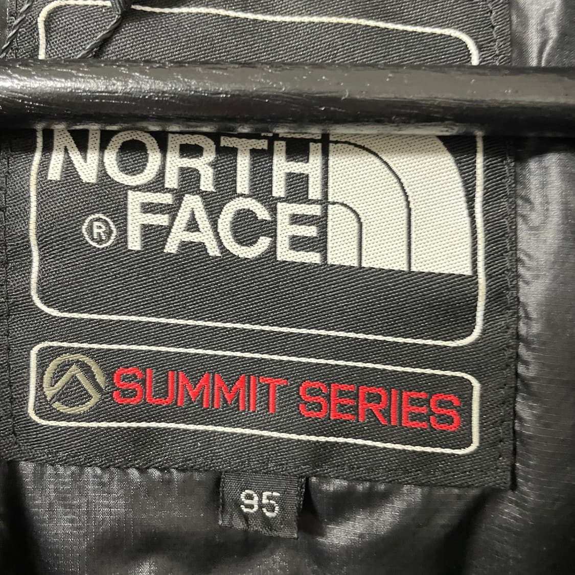 노스페이스 써밋 블랙 패딩 95 상품이미지6