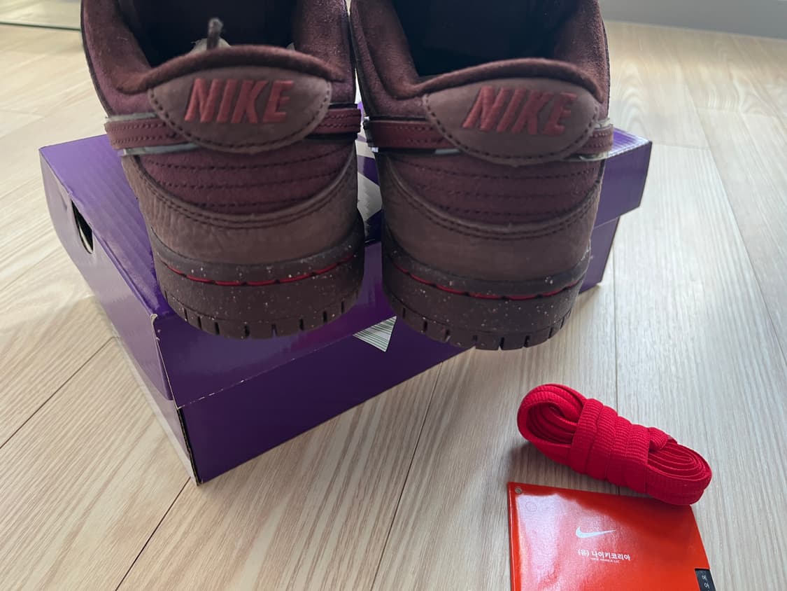 나이키 SB 덩크 로우 프리미엄 버건디 크러쉬235  FN0619-600 상품이미지5