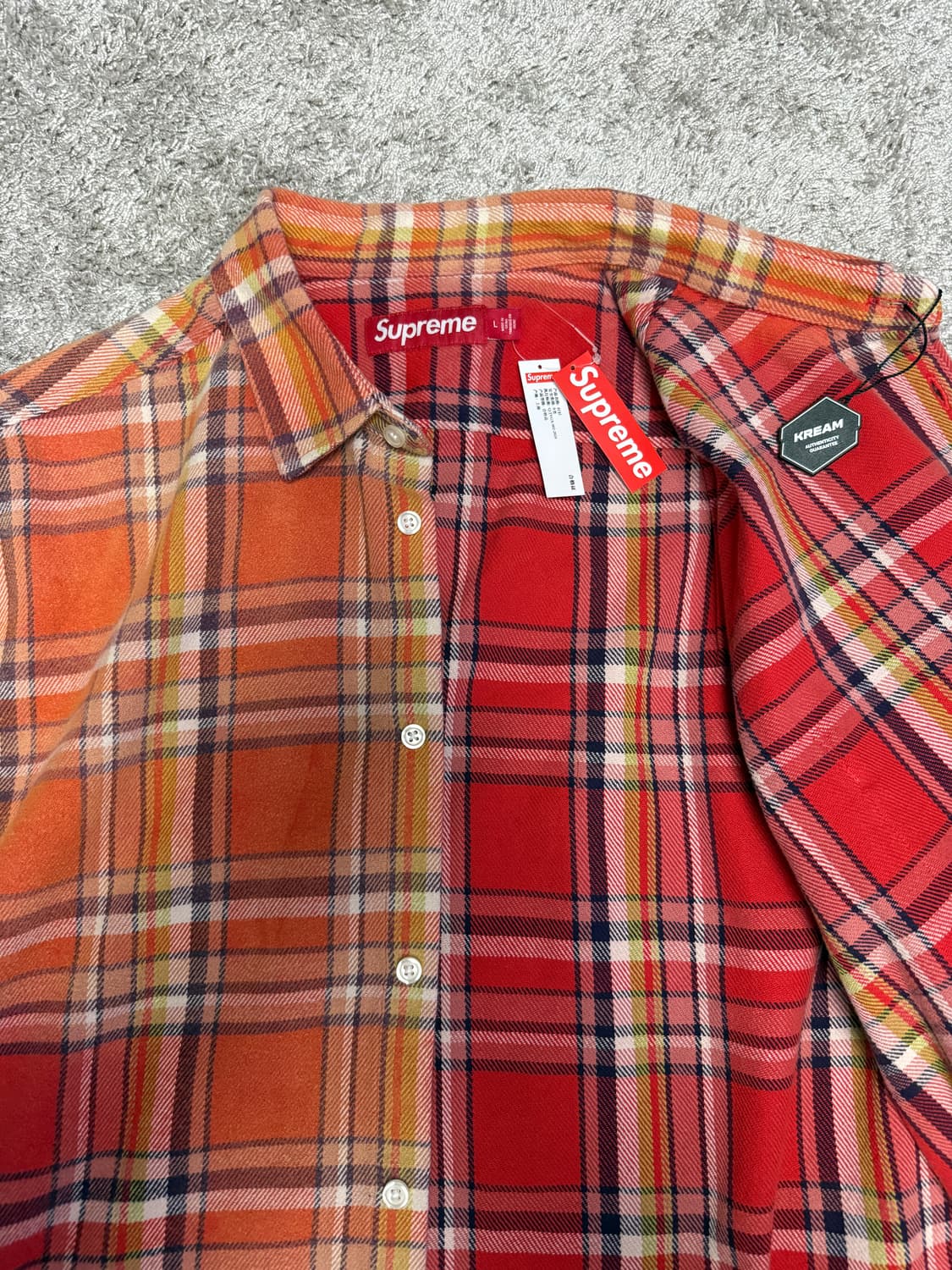 슈프림 올드잉글리쉬 플란넬 셔츠 L 새상품 팝니다. 상품이미지2