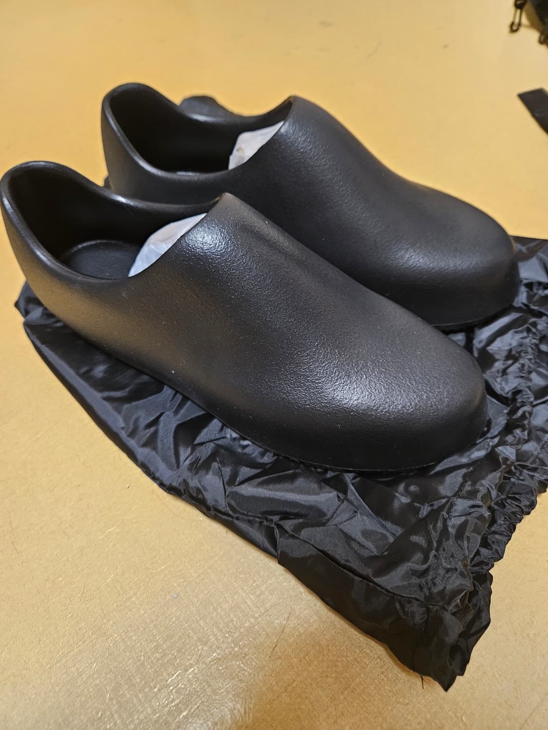 SL-02 yzy yeezy 닷컴 상품이미지1