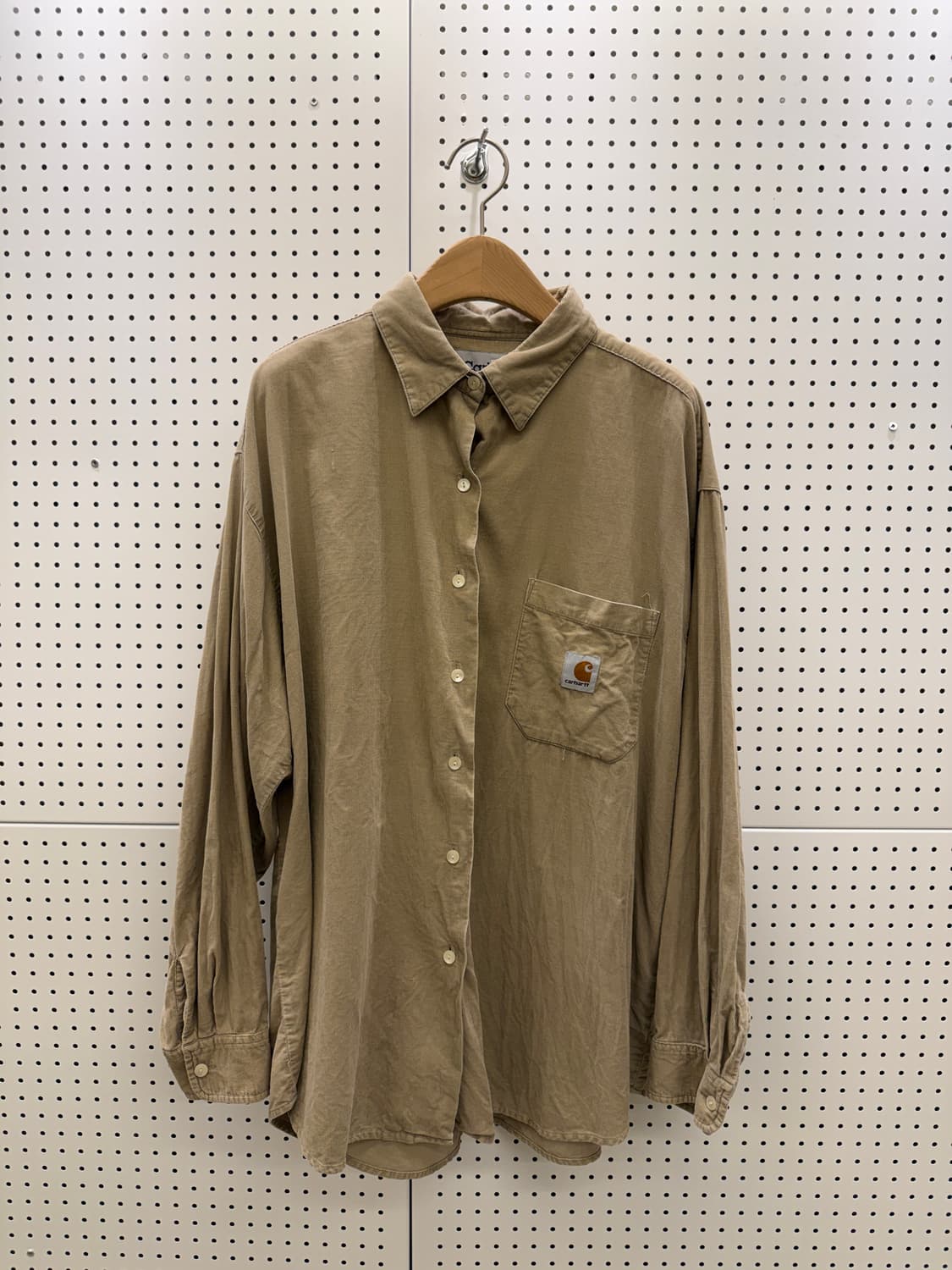 칼하트 원포켓 오버핏 셔츠 베이지 U1404 상품이미지2