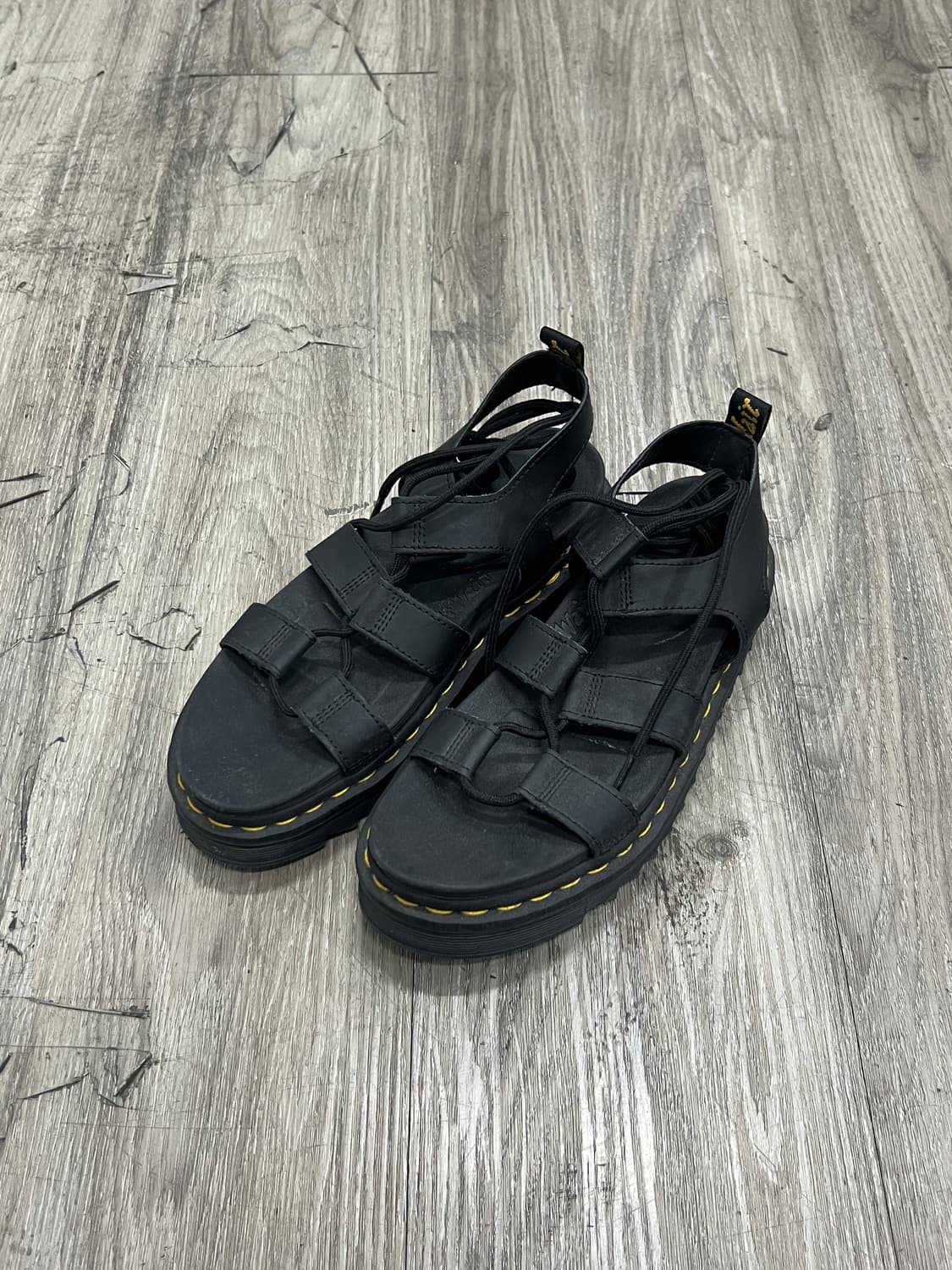 Dr martens 닥터마틴 나틸다 블랙 샌들 상품이미지1