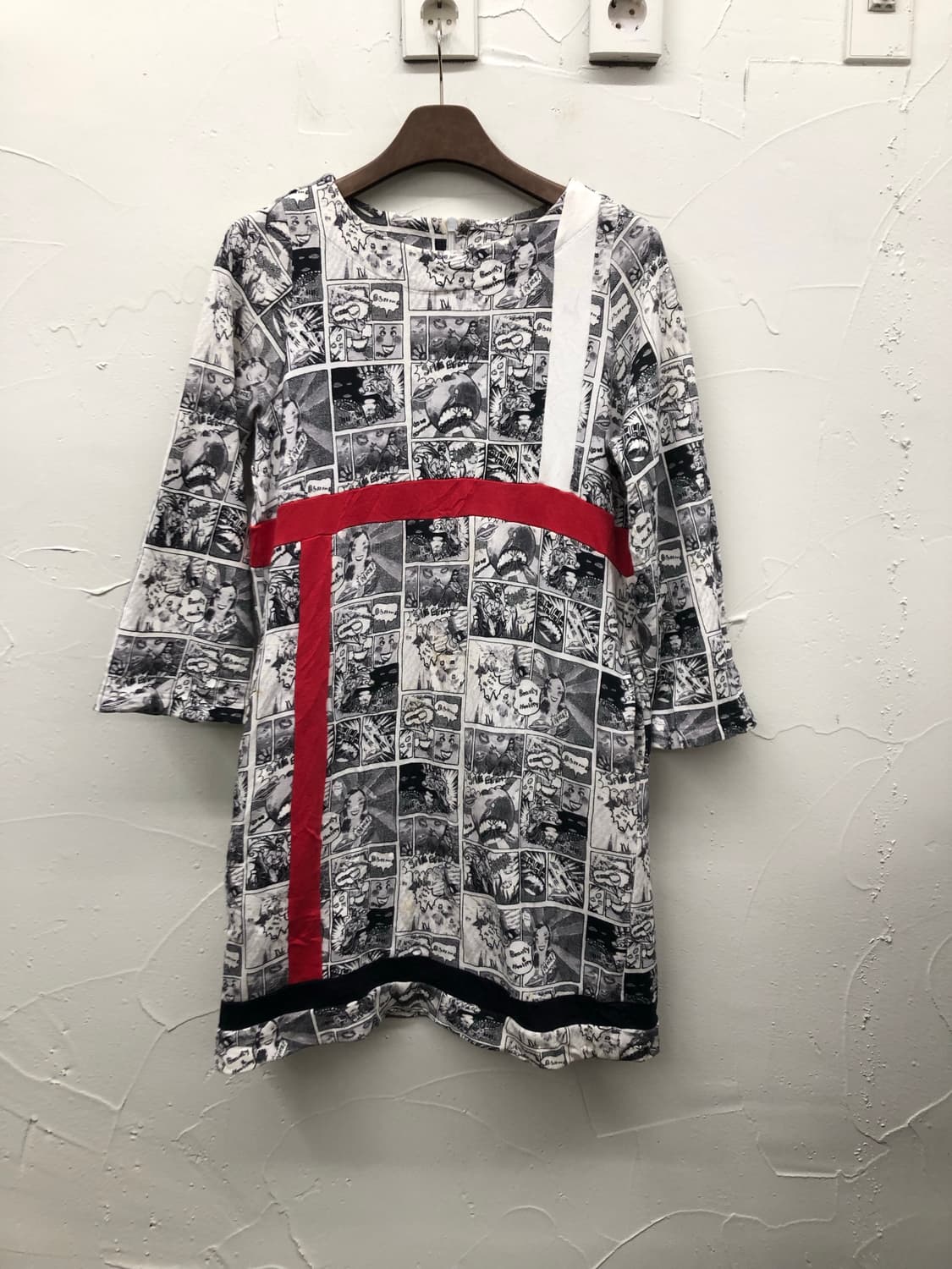 츠모리 치사코 코믹스 프린트 원피스(샘플) 상품이미지1