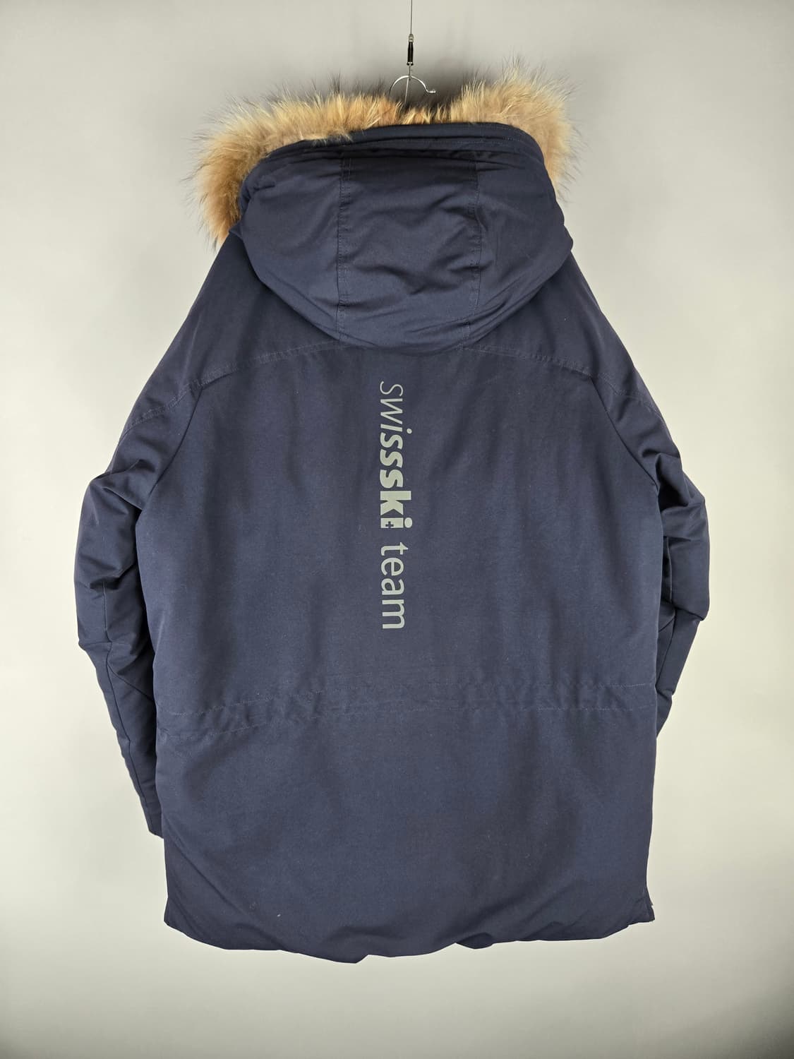 [무료배송]데상트 105 남성 스위스 미드 덕 다운 라쿤퍼 헤비 패딩 상품이미지7