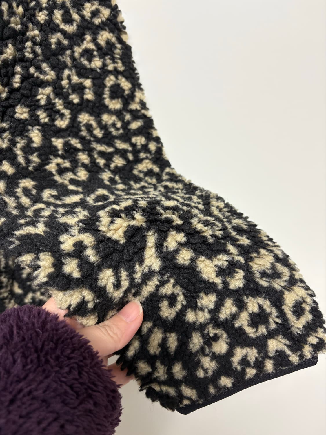 준준스페이스 셔링 하프 집업 블랙 상품이미지4