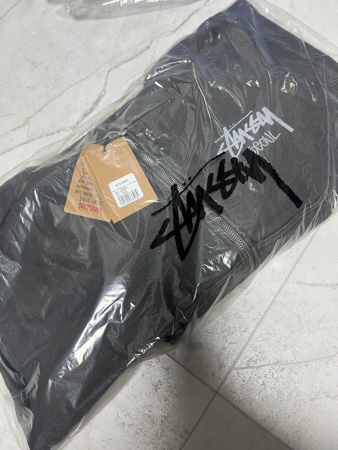 [L] 스투시 서울 후드 집업 피그먼트 블랙 상품이미지1