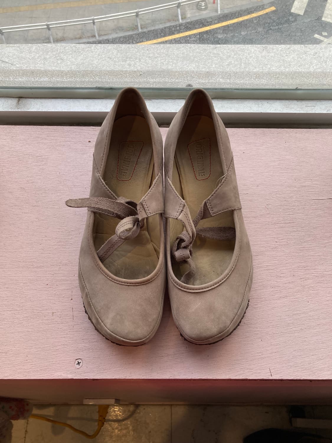 클락스 Clarks 스웨이드 리본 메리제인 상품이미지1