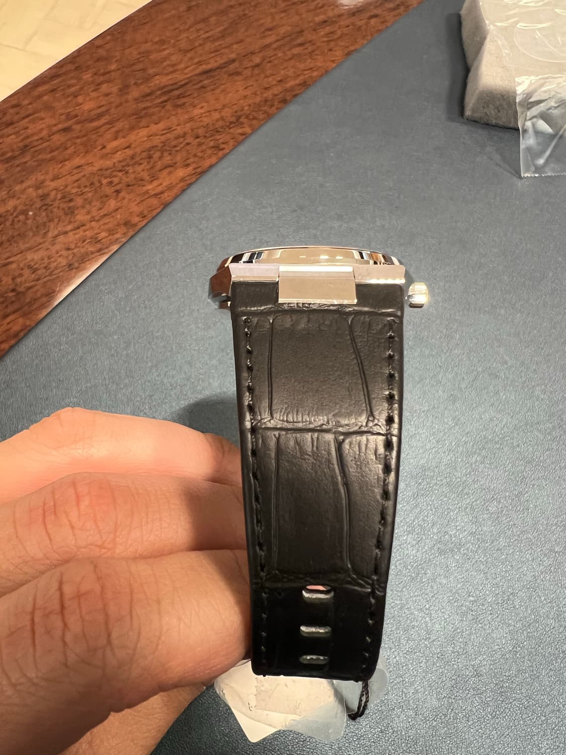 미사용 신품) 티쏘 prx 오토 40mm 블랙 다이얼 블랙 가죽스트랩 상품이미지2