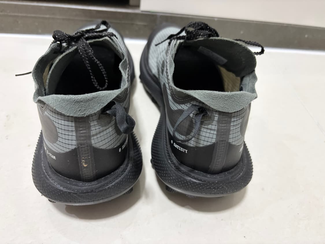 새티스파이 더 라커 쉐도우 컬러 트레일 런닝화 265 상품이미지3