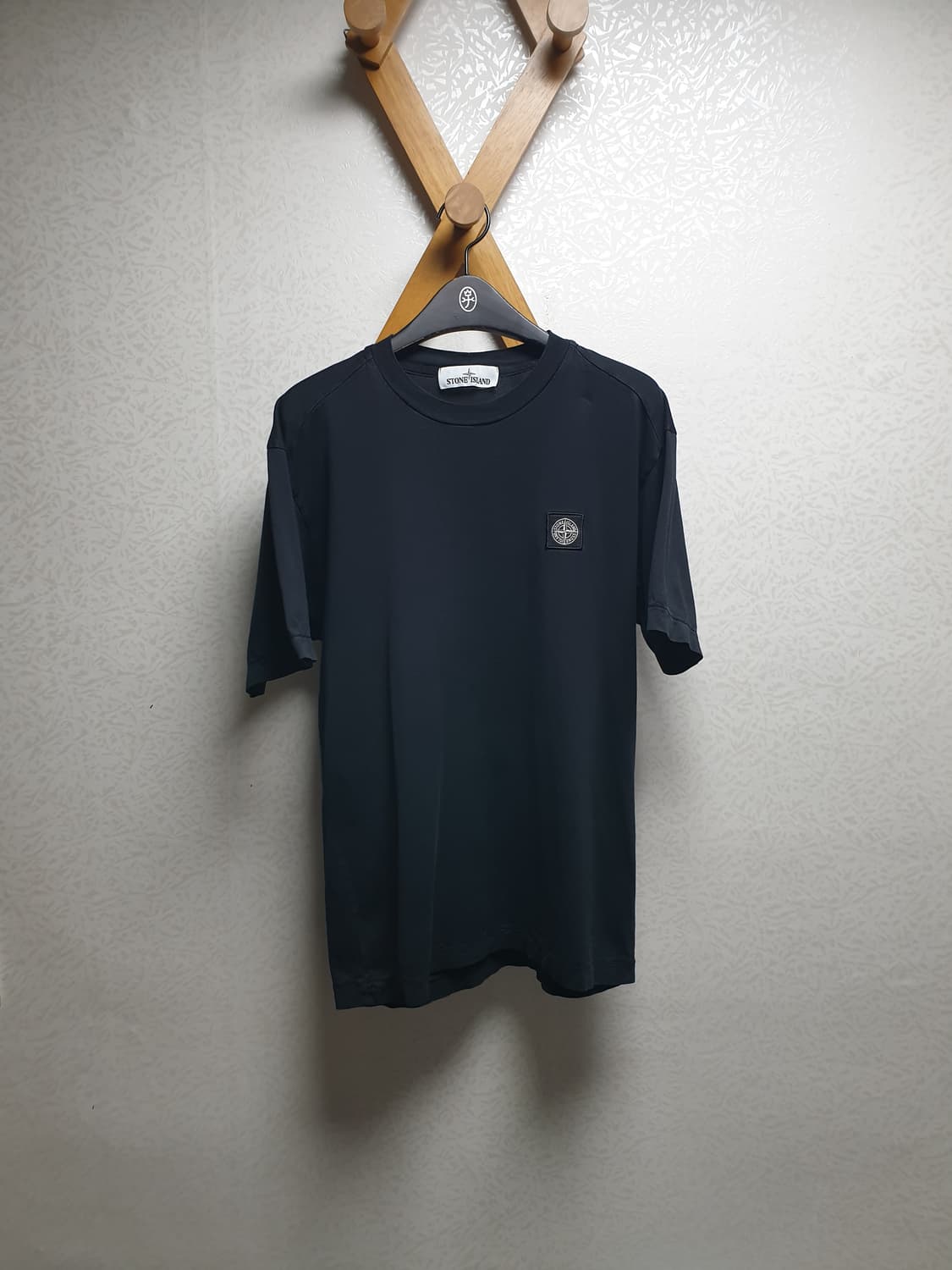 [90~95] 스톤아일랜드 블랙 반팔 티셔츠 상품이미지1