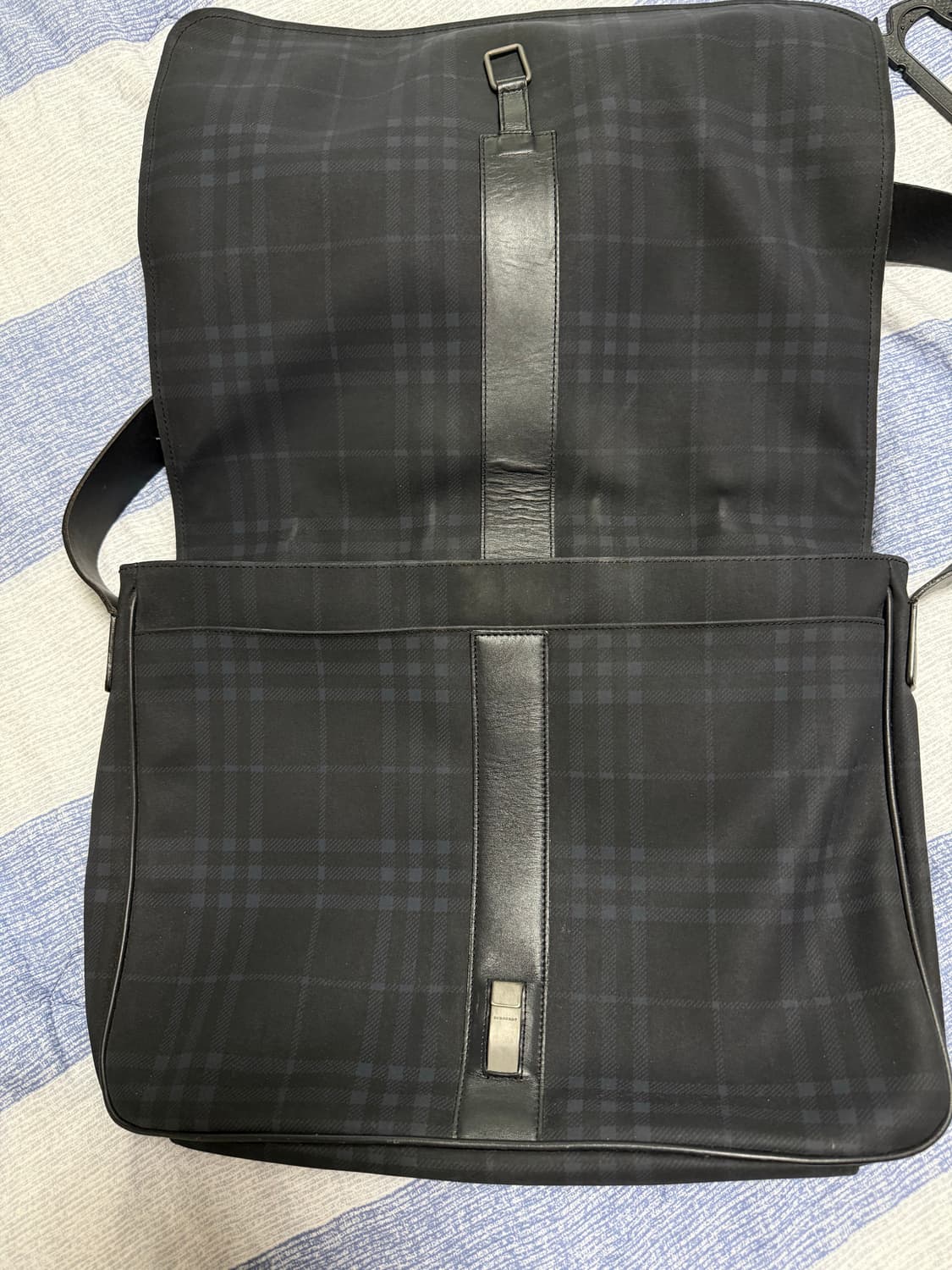 버버리 메신저백 상품이미지3