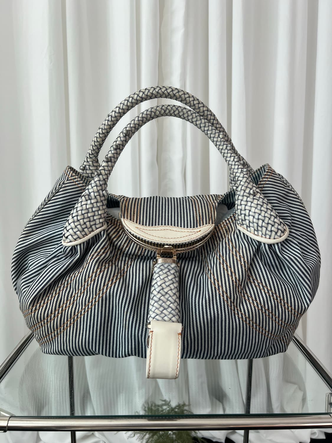 펜디 스파이 데님 스트라이프 숄더백 상품이미지5