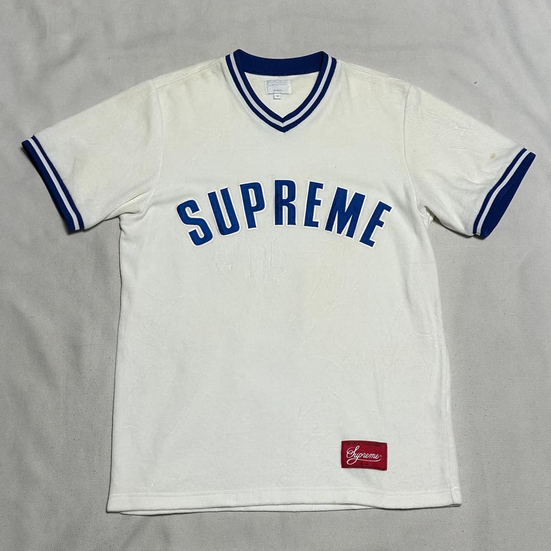M 슈프림 블루 빅로고 브이넥 반팔 티셔츠 상품이미지2