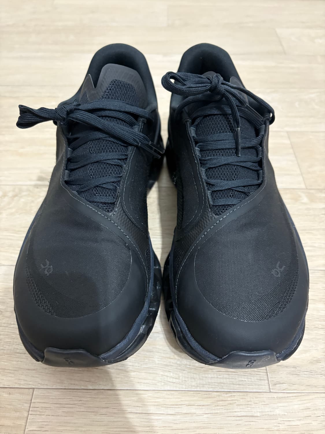 온 러닝 X 파프 / 클라우드몬스터 2 블랙 마그넷 / 270 상품이미지4