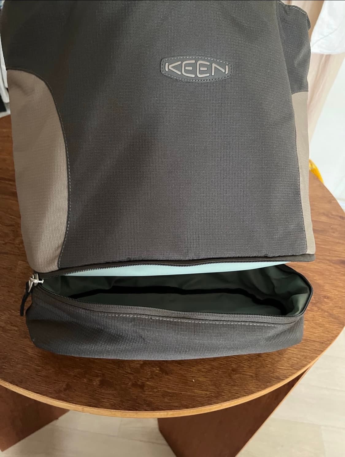 Keen 숄더백 상품이미지5