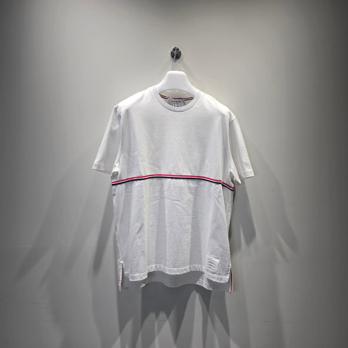 [정품] 톰브라운 RWB 스트라이프 반팔 티셔츠 화이트 3 상품이미지1