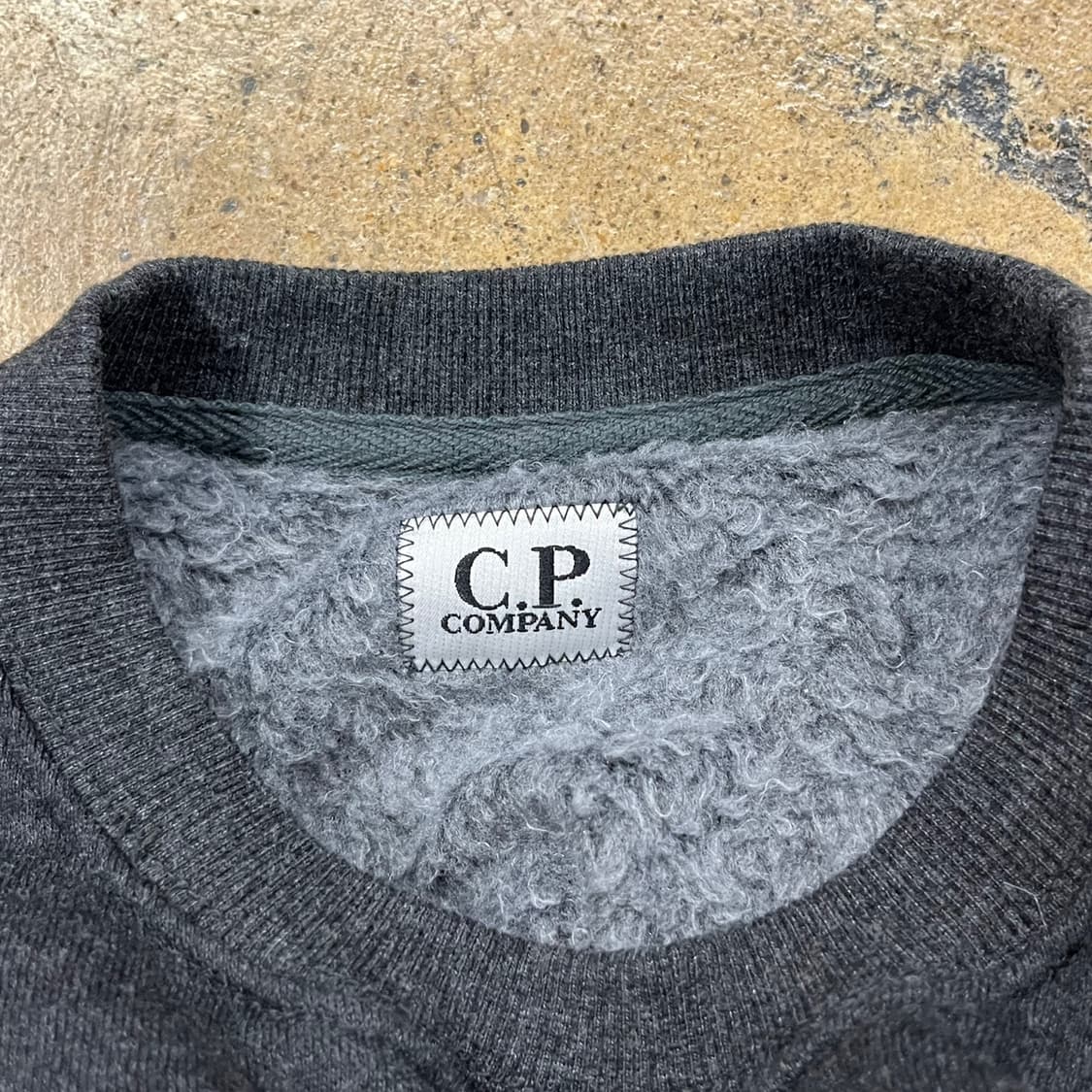 [ 정품/95 ] CP 컴퍼니 렌즈 와펜 맨투맨 b10 상품이미지5