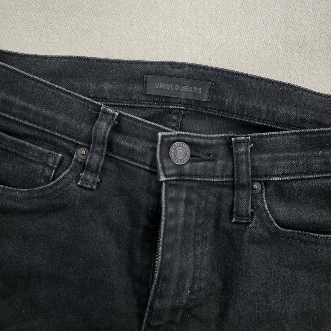 64 유니클로진스 흑청 데님팬츠 0224J 상품이미지3
