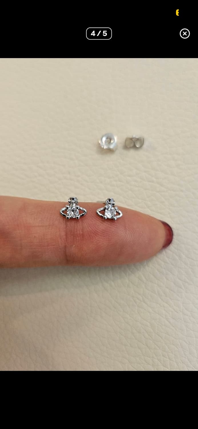 비비안 웨스트 우드 업싸이클링 귀걸이 상품이미지1