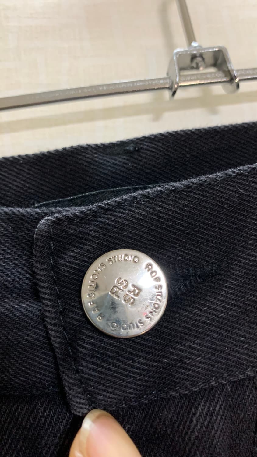 라프 시몬스 블랙 데미지 워싱 데님 팬츠 사이즈(31) 상품이미지3