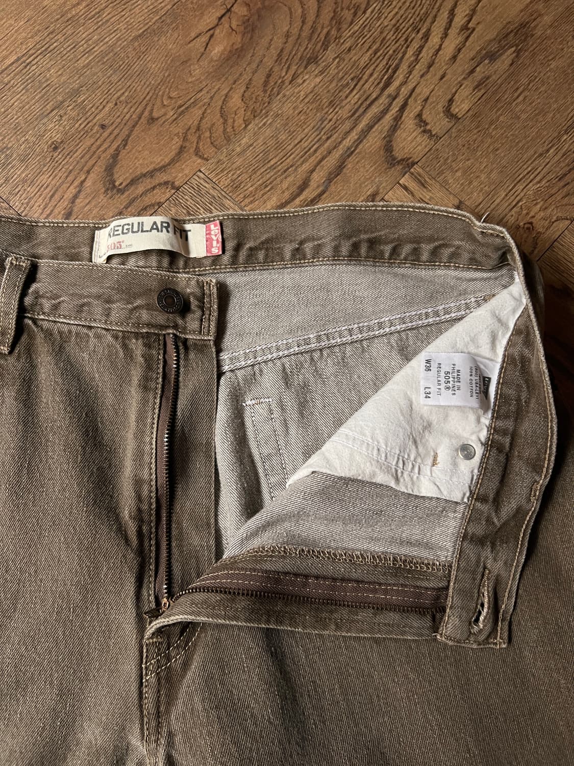 [36]리바이스 505 브라운 워싱 데님 팬츠 상품이미지3