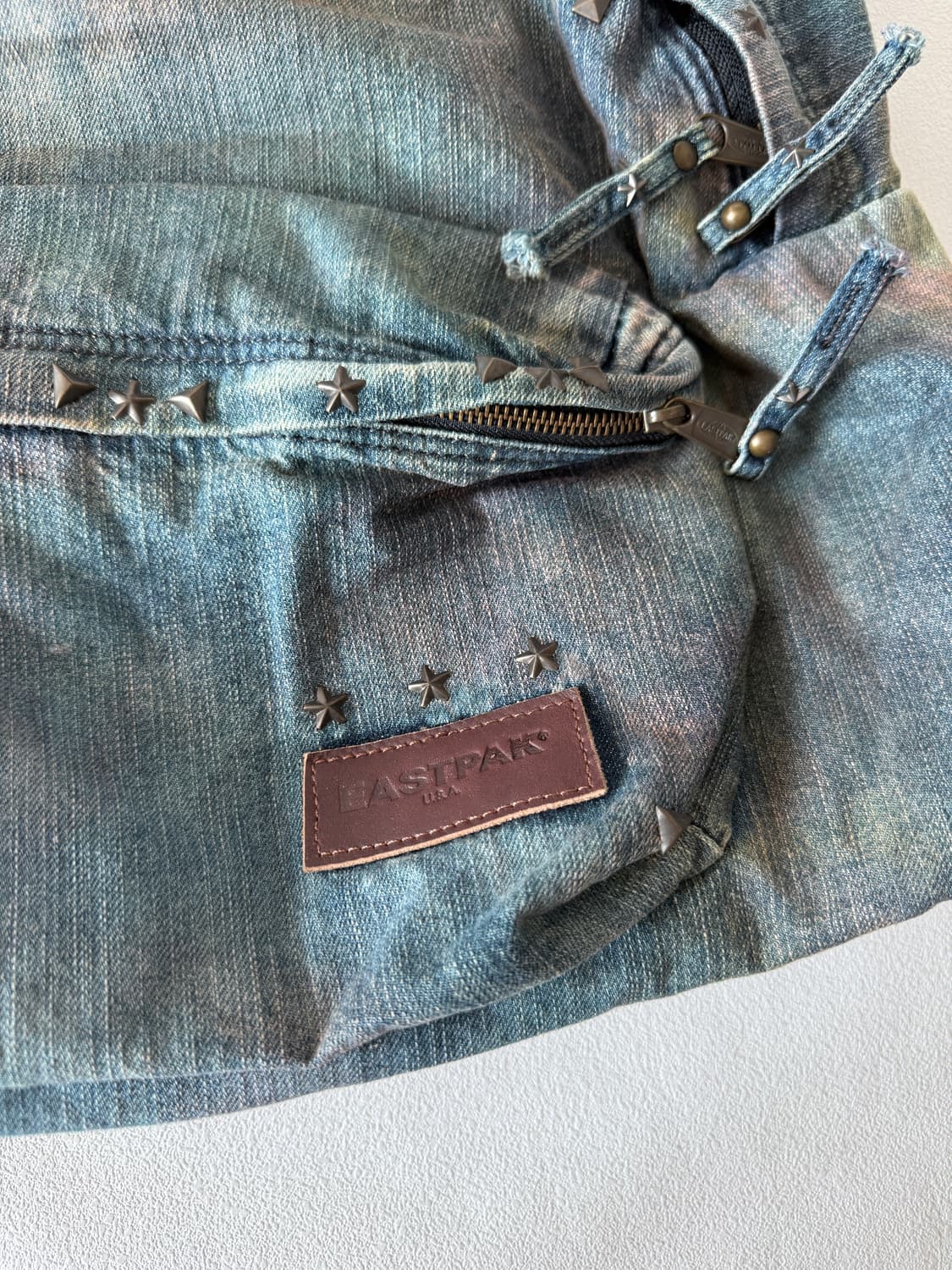 이스트팩(EASTPAK) 데님 백팩 상품이미지4