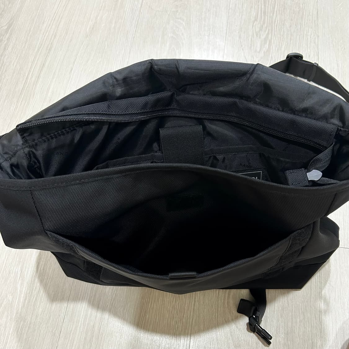 캉골 메신저백 상품이미지7