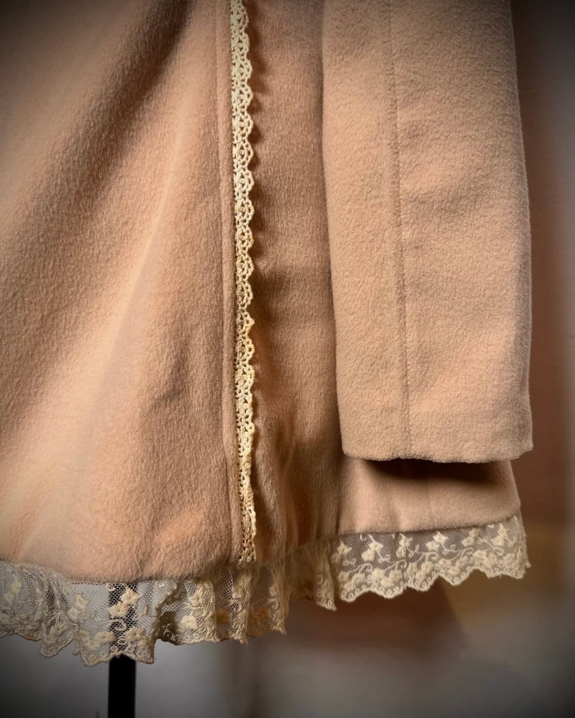 LIZ LISA 래빗퍼&크로셰 트림 포인트 코트 상품이미지9