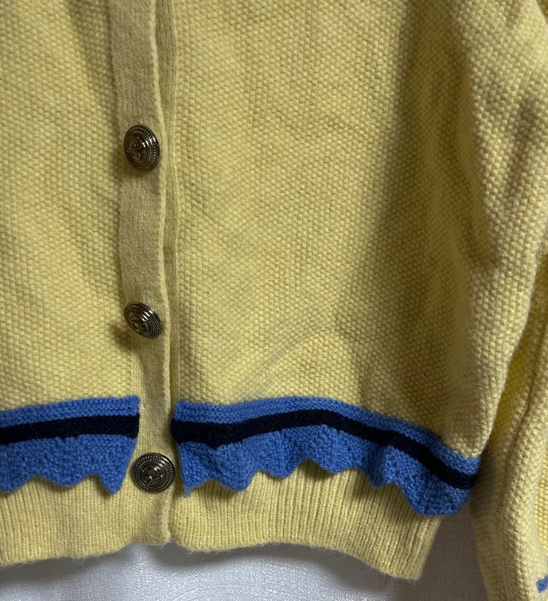 새상품 멜로디가든 공주핏 크롭 니트 가디건 90 상품이미지3