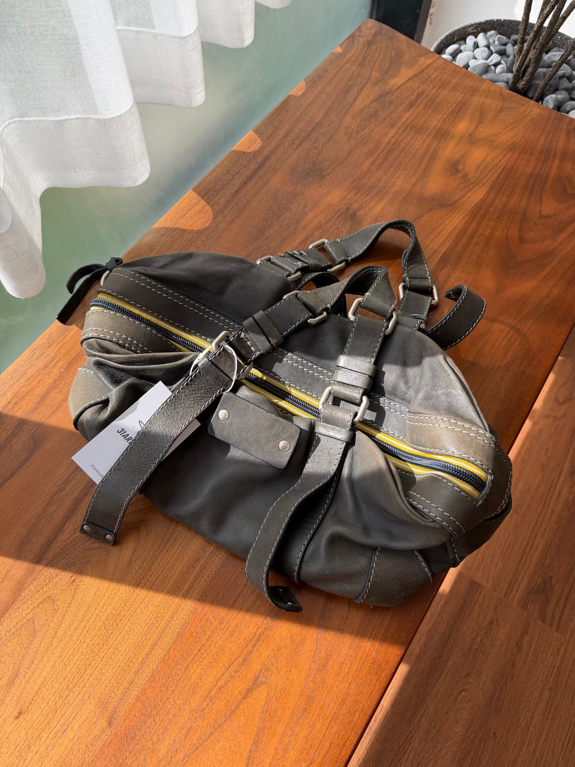 끌로에 빈티지 스터드 로고 토트백 상품이미지4