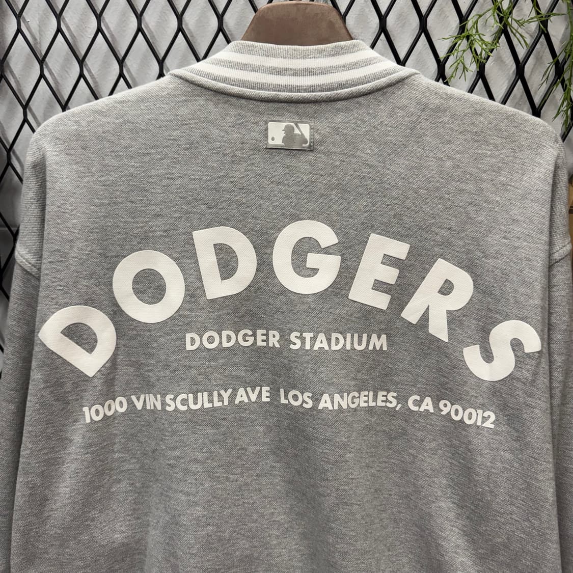 MLB LA 다저스 바시티 자켓 후면 아치 로고 포인트 그레이 상품이미지6