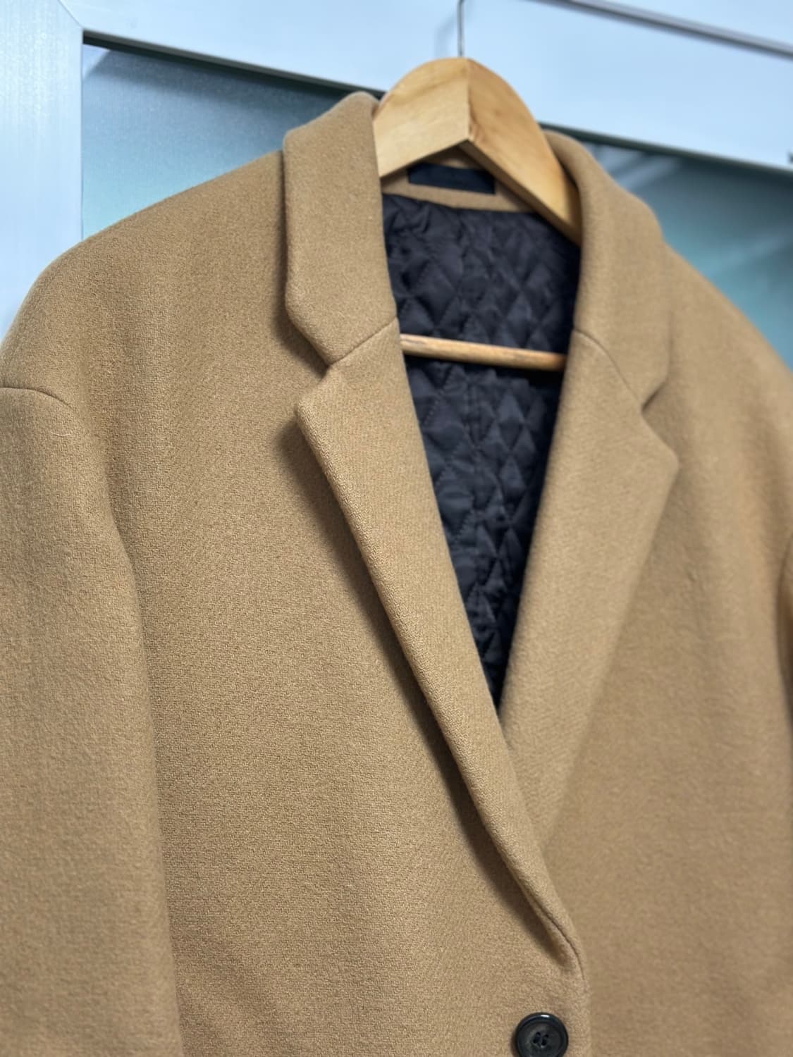 COMODO Square(코모도스퀘어) 남성 세미오버핏 카멜 싱글코트 / 상품이미지3