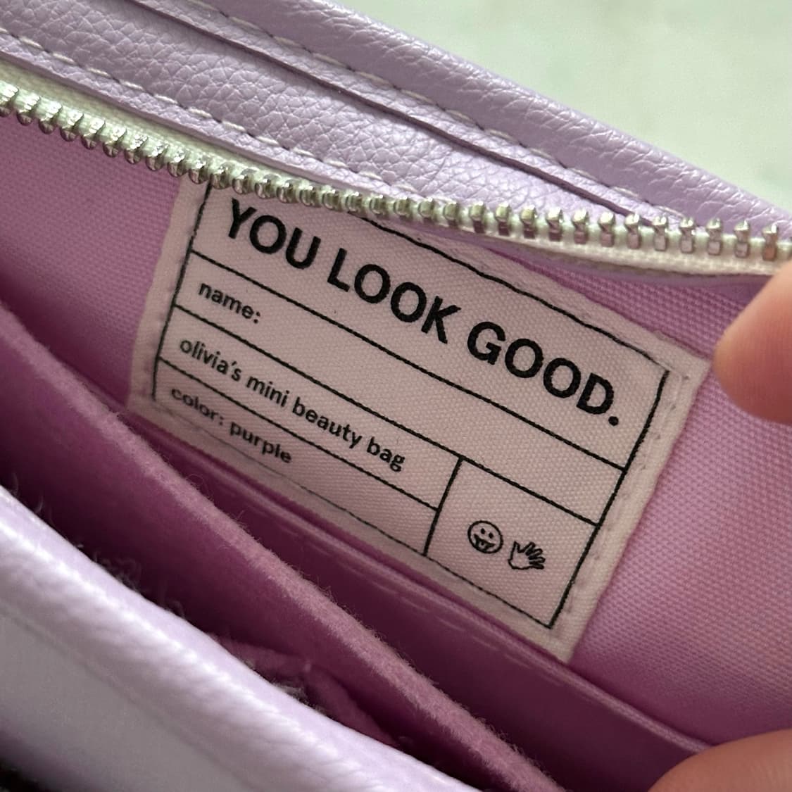 Glossier 글로시에 × 올리비아 로드리고 한정판 메이크업 파우치 상품이미지6