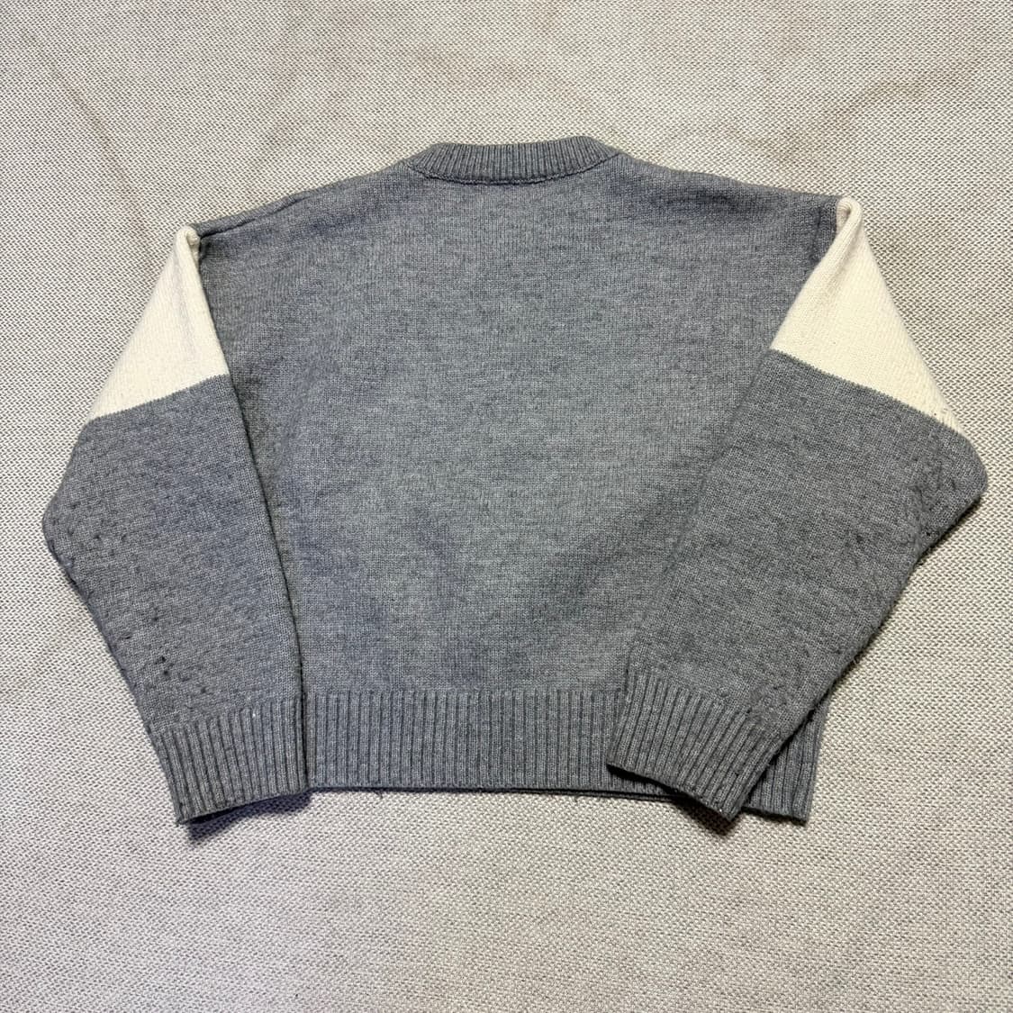 셀린느 세미 크롭 니트 상품이미지7