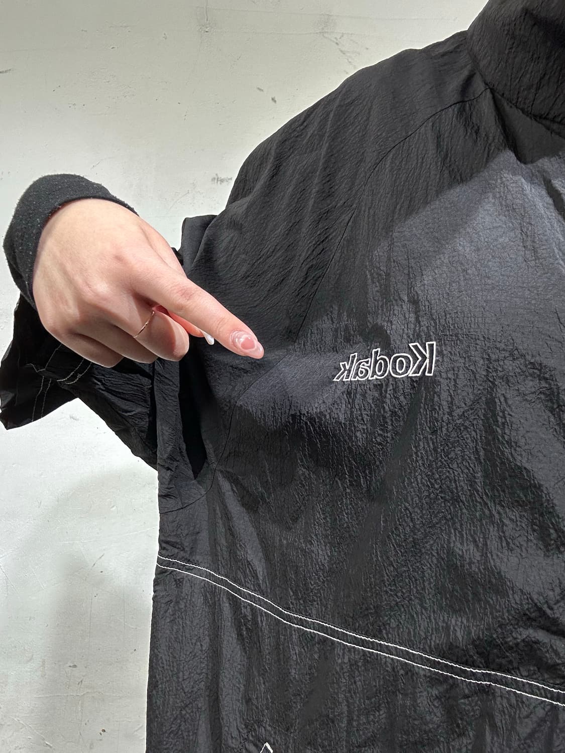 코닥 블랙 오버핏 운동복 반팔 바람막이 아노락 자켓 2XL 상품이미지4